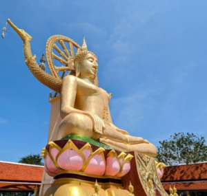 Lire la suite à propos de l’article Big Buddha à Koh Samui (Wat Phra Yai) : Une statue immense incontournable