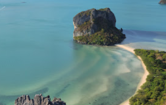 Lire la suite à propos de l’article Découverte de Ko Phaluai : Une île authentique près de Koh Samui