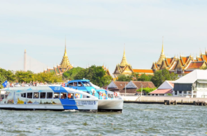 Lire la suite à propos de l’article Croisière sur le Chao Phraya : une autre vue de Bangkok