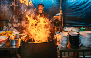 Lire la suite à propos de l’article Découverte de la Street Food à Bangkok : Mon Aventure Gourmande